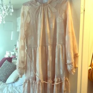 Off-white long sleeve dress .